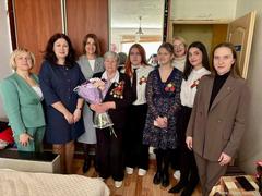 Во Фрунзенском районе бывшую узницу концлагеря поздравили с 95-летним юбилеем и 80-ой годовщиной Великой Победы.