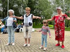 Танцевальный вечер подопечных ОДПП в парке 60-летия Октября 