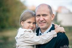 Н. Павлюченко: "Роль отца в семье становится все более многогранной" Поздравление Министра труда и социальной защиты с Днем отца