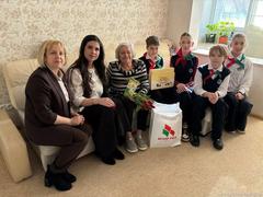 В преддверии Дня женщин особое внимание ветеранам труда! 