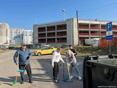 Сотрудники территориального центра начали субботнее утро с настоящего марафона чистоты!